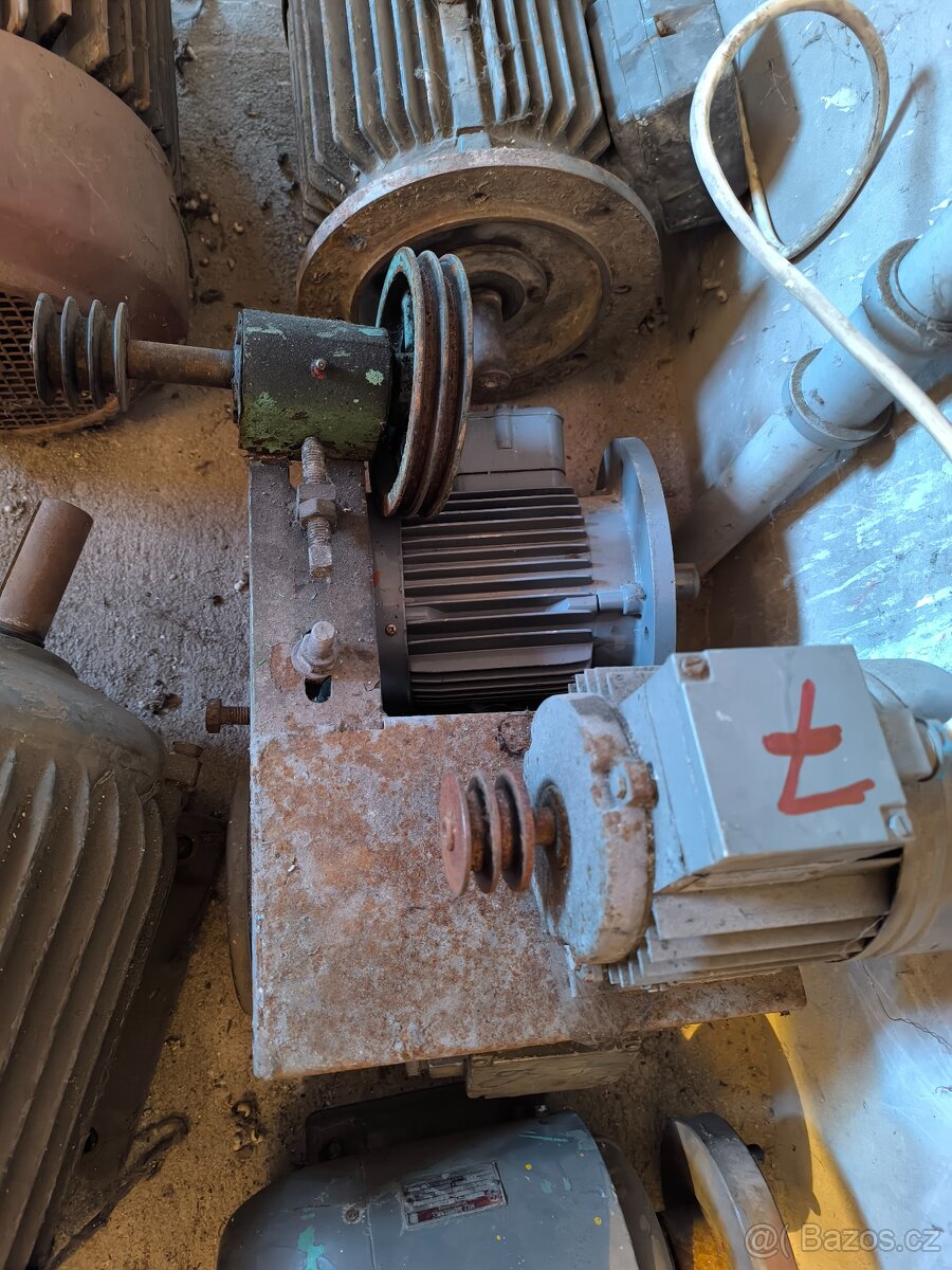 motor 400V/370W