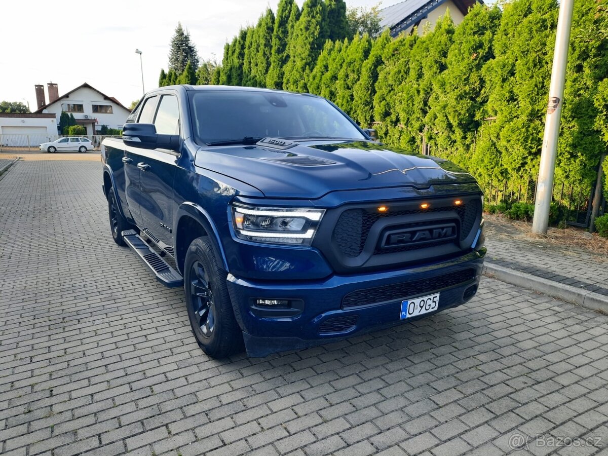 Dodge RAM rv 2020 5.7 Hemi 4x4 novy model LATARAMIE