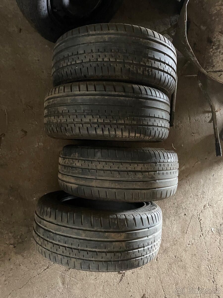 Continental 235/55/17 letni