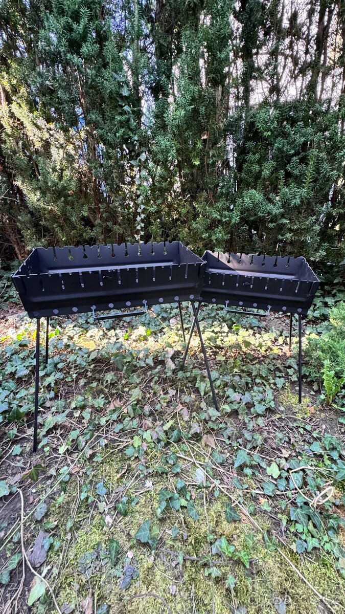 Gril na špízy(mangal)– skládací konstrukce, 3 velikosti