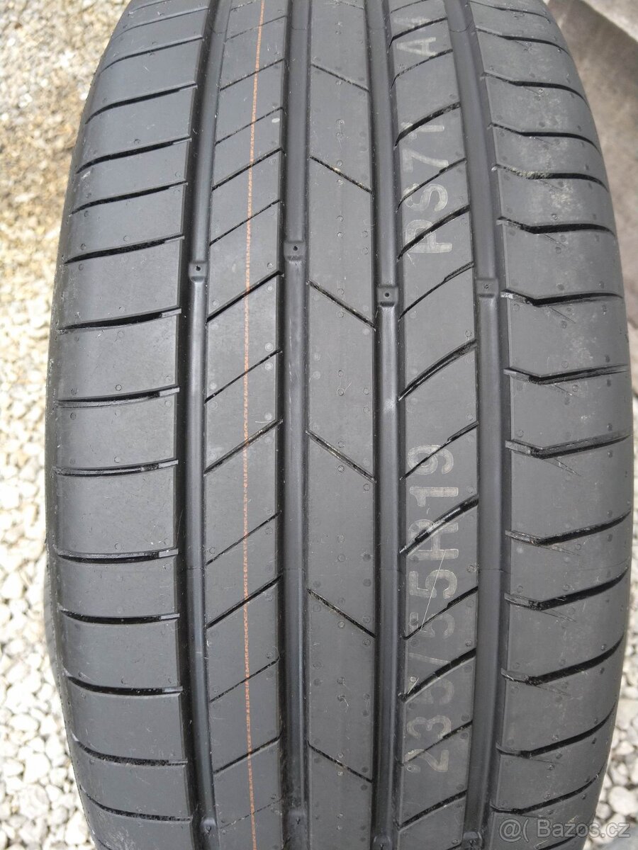 235/55 R 19 letné SUV + alu R 19 pre AUDI Q 5.