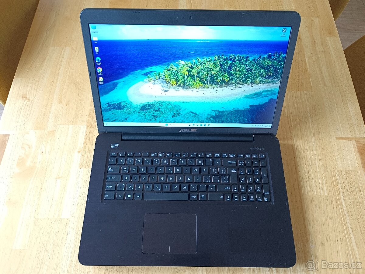 velký 17" notebook Asus, CPU i5, SSD, grafika GTX 950M 2GB