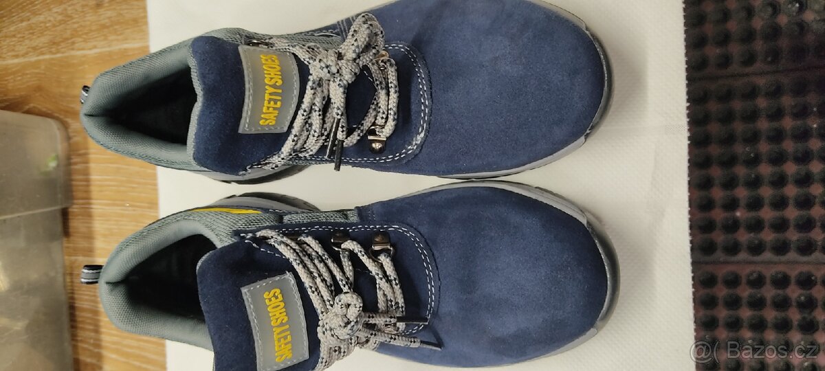 Nové pracovní boty Safety Shoes č.44
