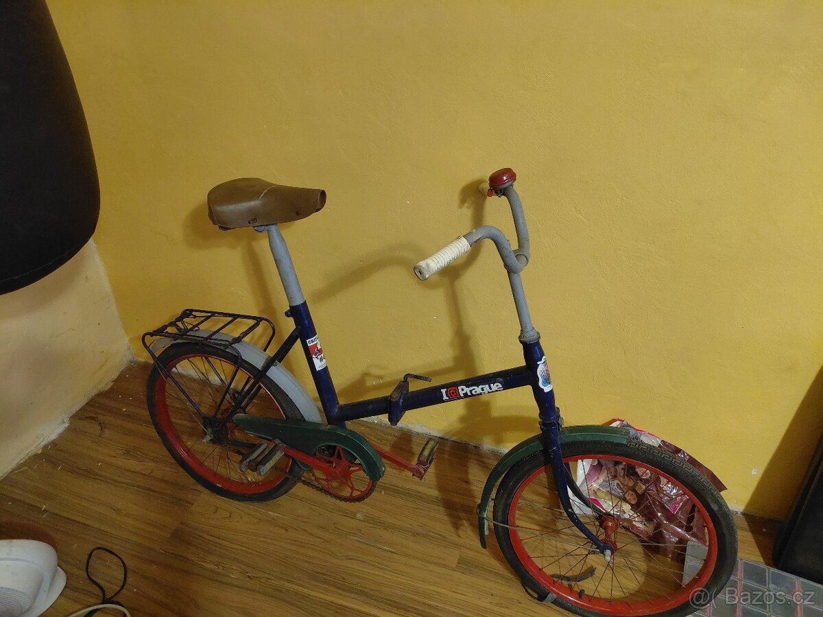 ESKA SKLÁDAČKA retro barevný design