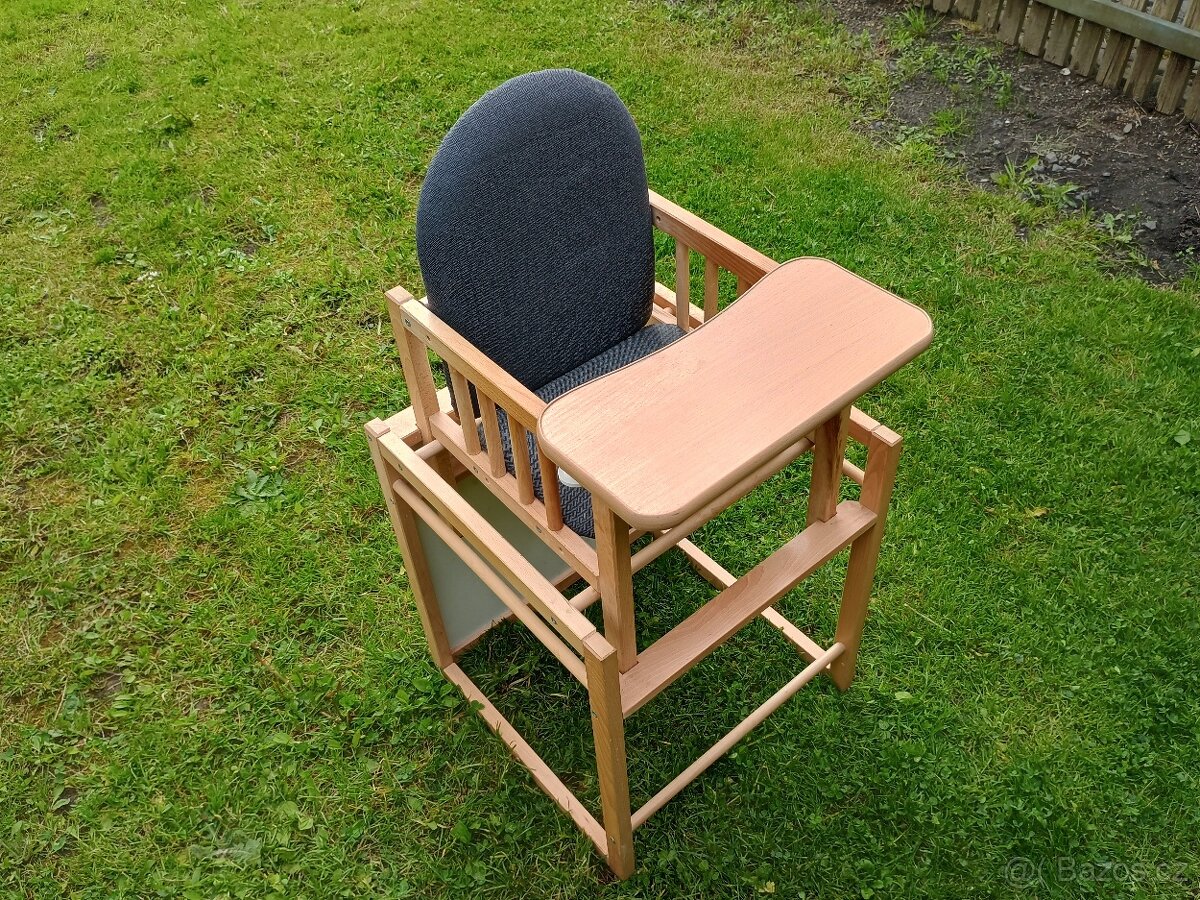 Jídelní židlička pro děti