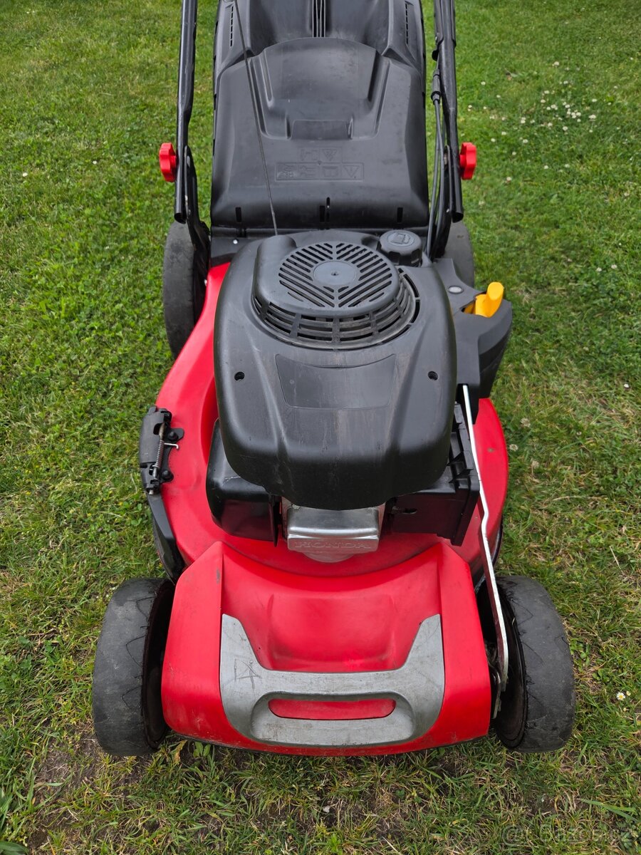 Benzínová sekačka