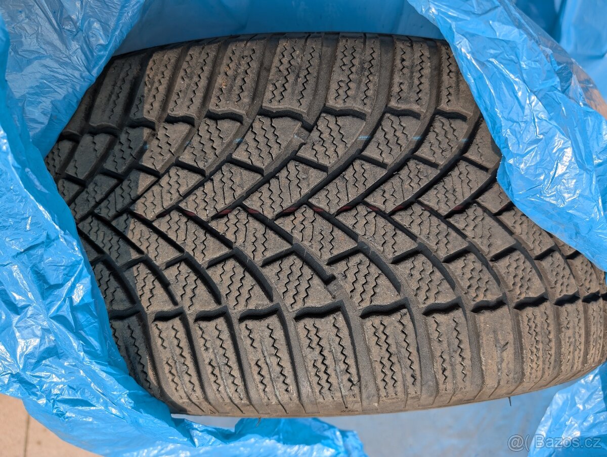 Bridgestone Blizzak 225/55 R17