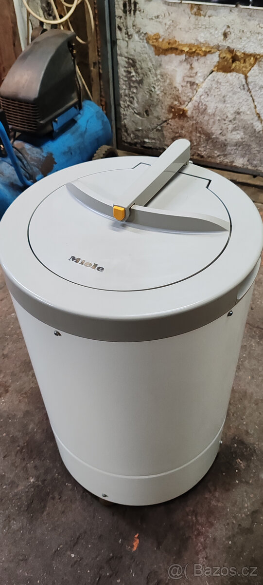 Velká ždímačka Miele WZ 259  6kg  1500 ot/min