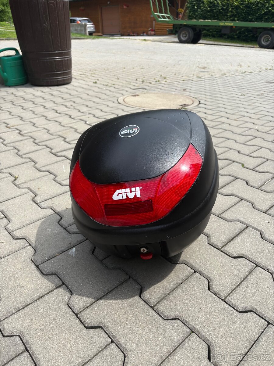 Givi Kufr horní