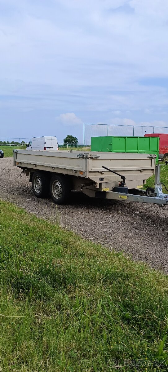 Sklápěcí vozík 2700kg