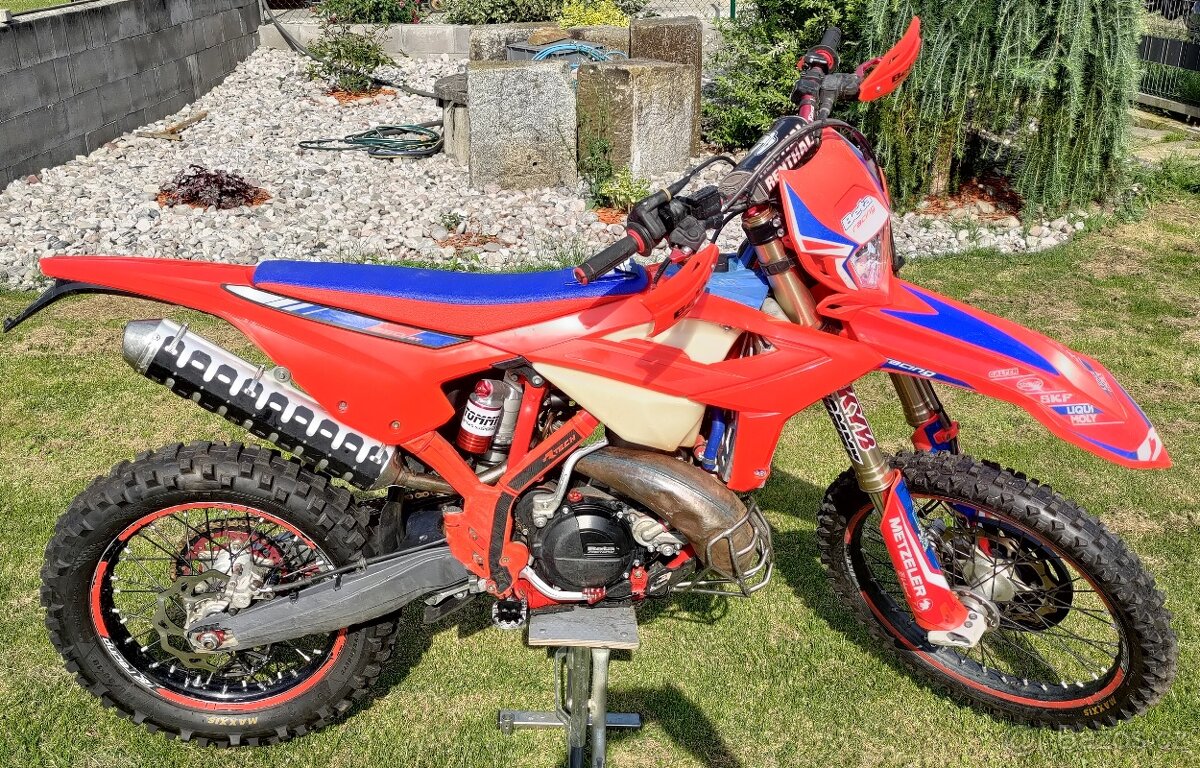Prodám BETA RR 250 Racing MY 2020 2T, s KYB + ZF