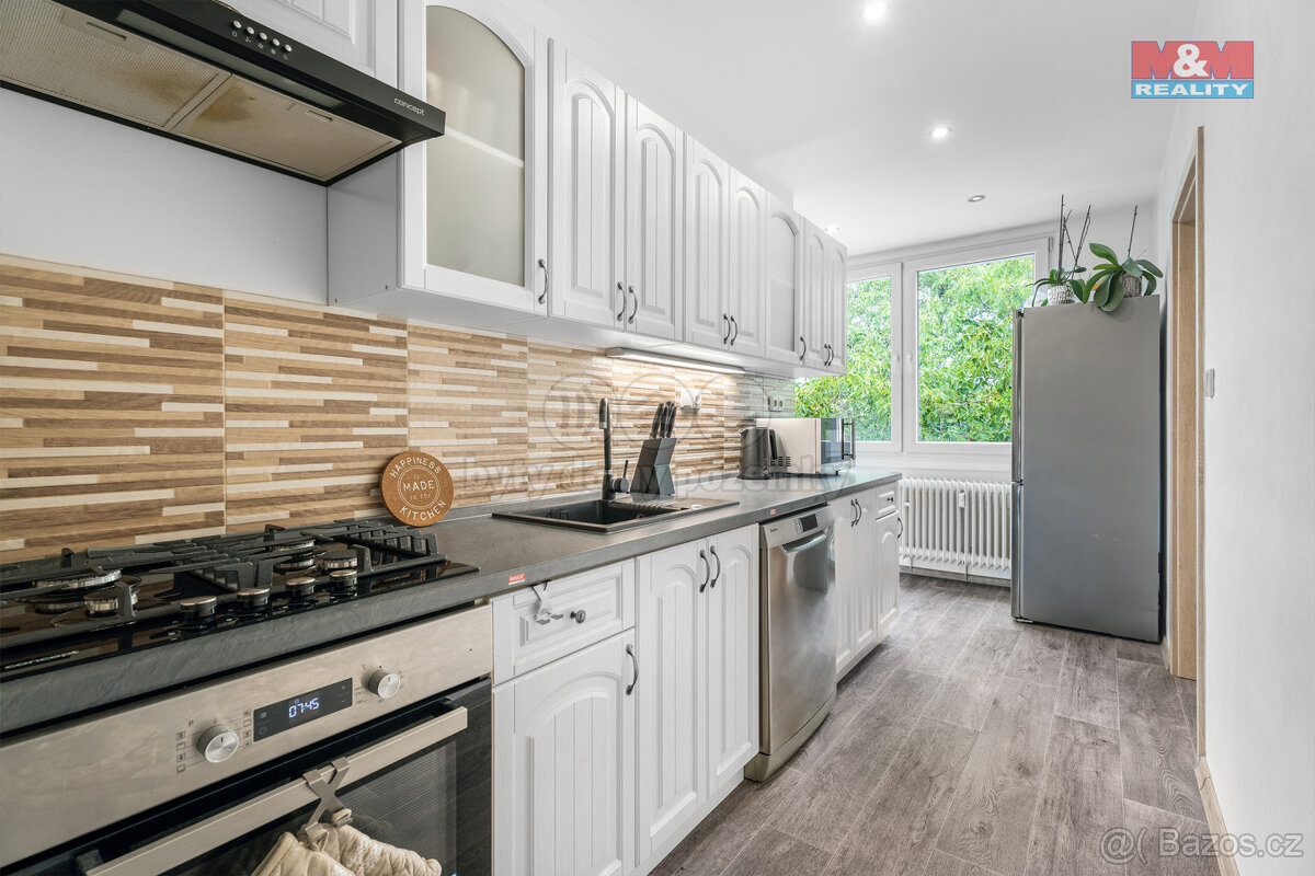 Prodej bytu 4+1, 79 m², Nový Bor, ul. Sadová