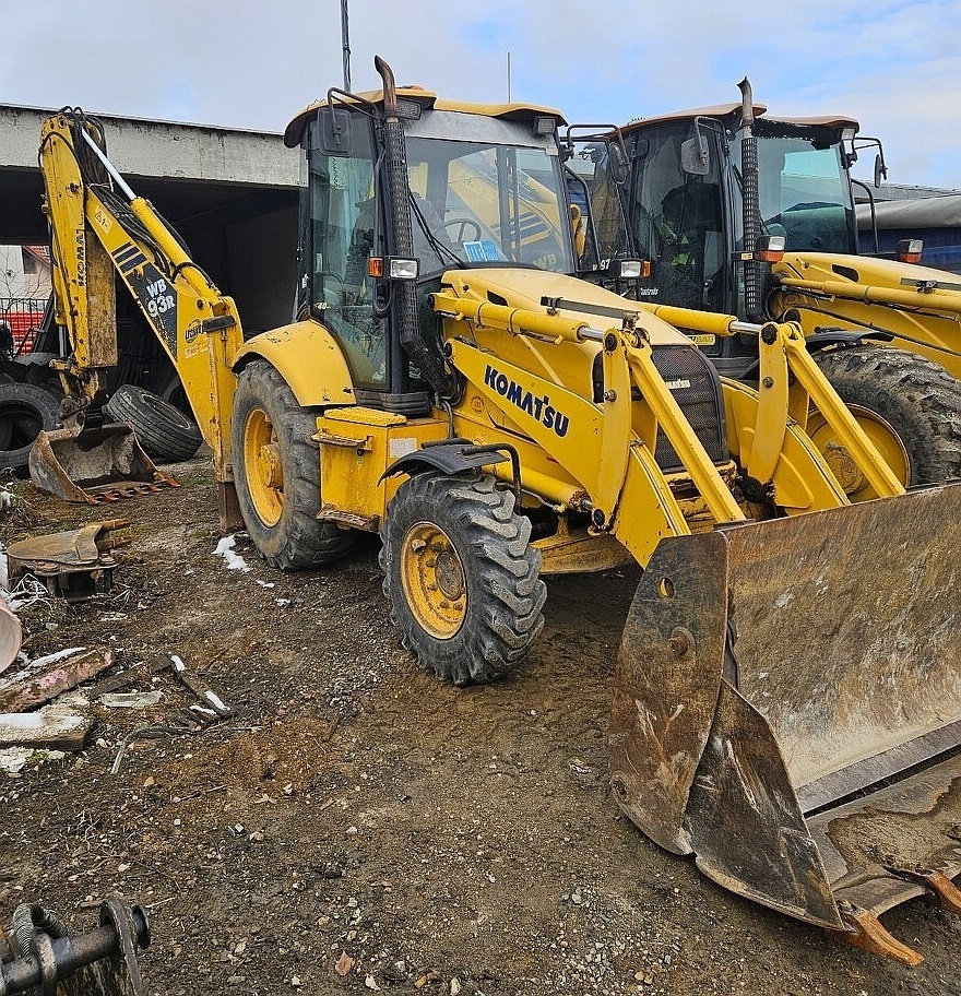 málo mth Komatsu WB93R traktorbagr