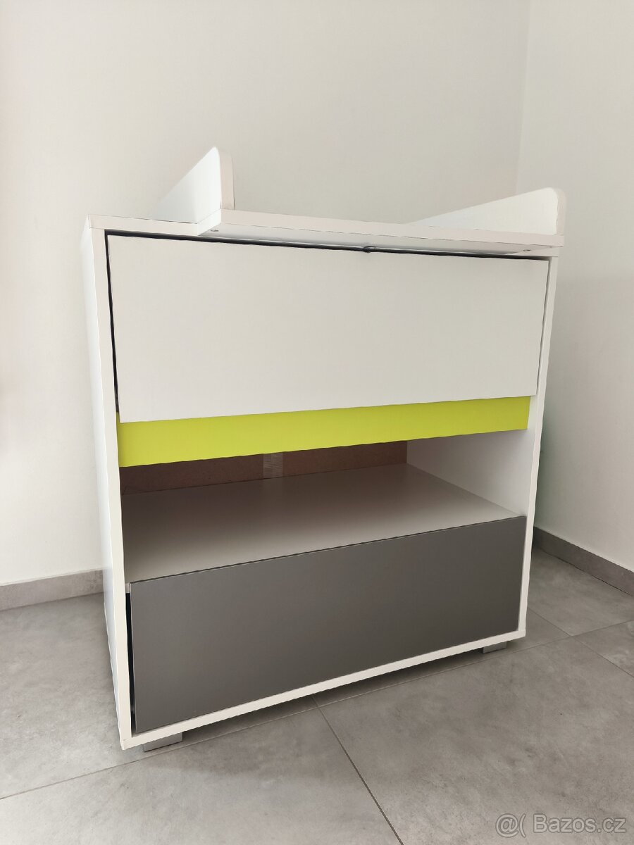 Přebalovací komoda/ přebalovací pult, Klups