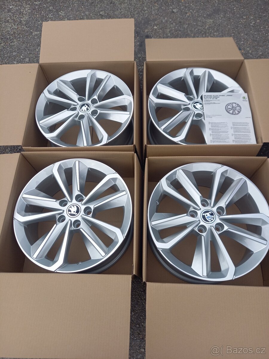 Škoda Octavia IV(RS)- 17 NOVÉ orig.ALU disky 7x17,5x112