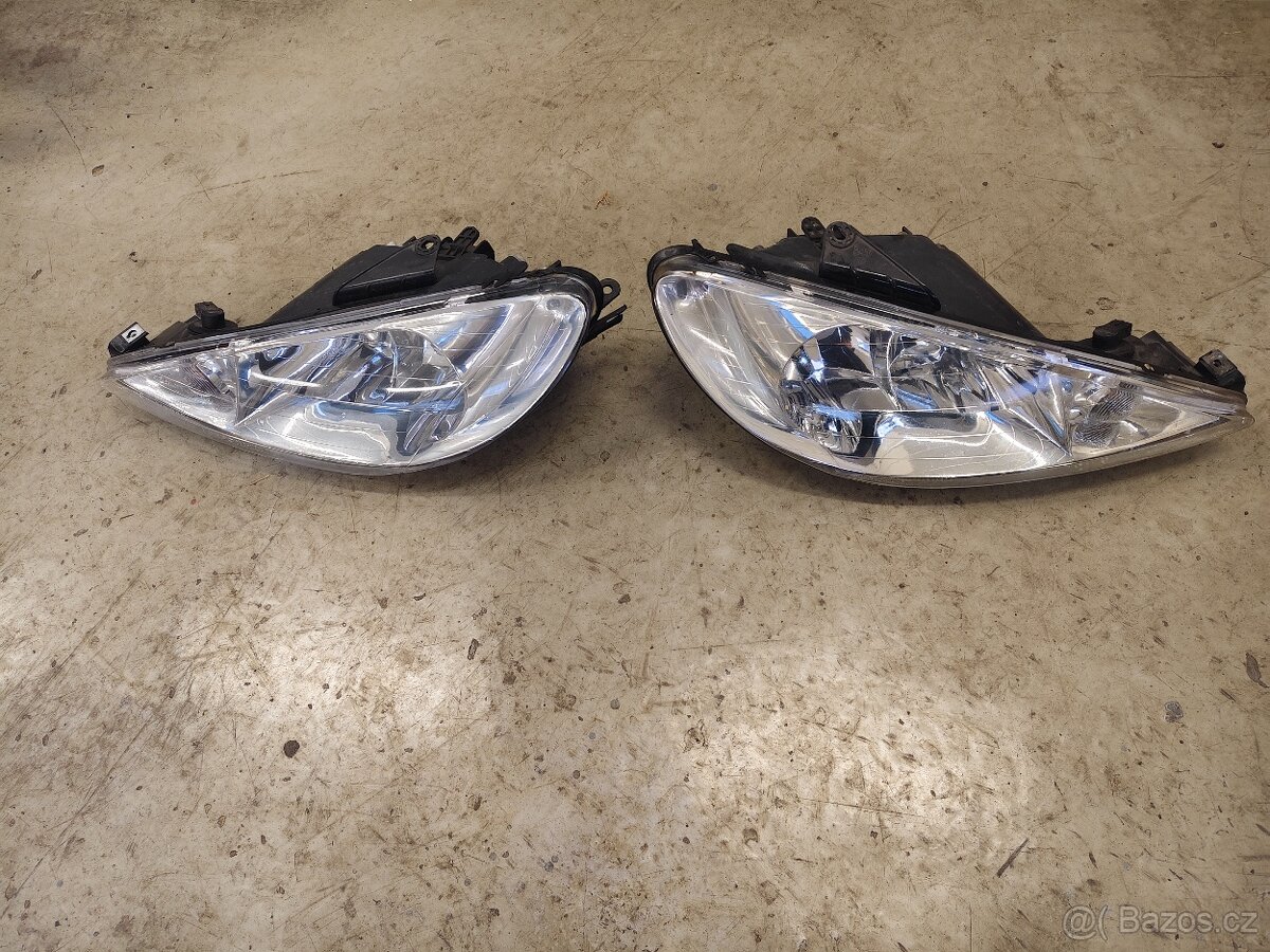 Přední světla Peugeot 206