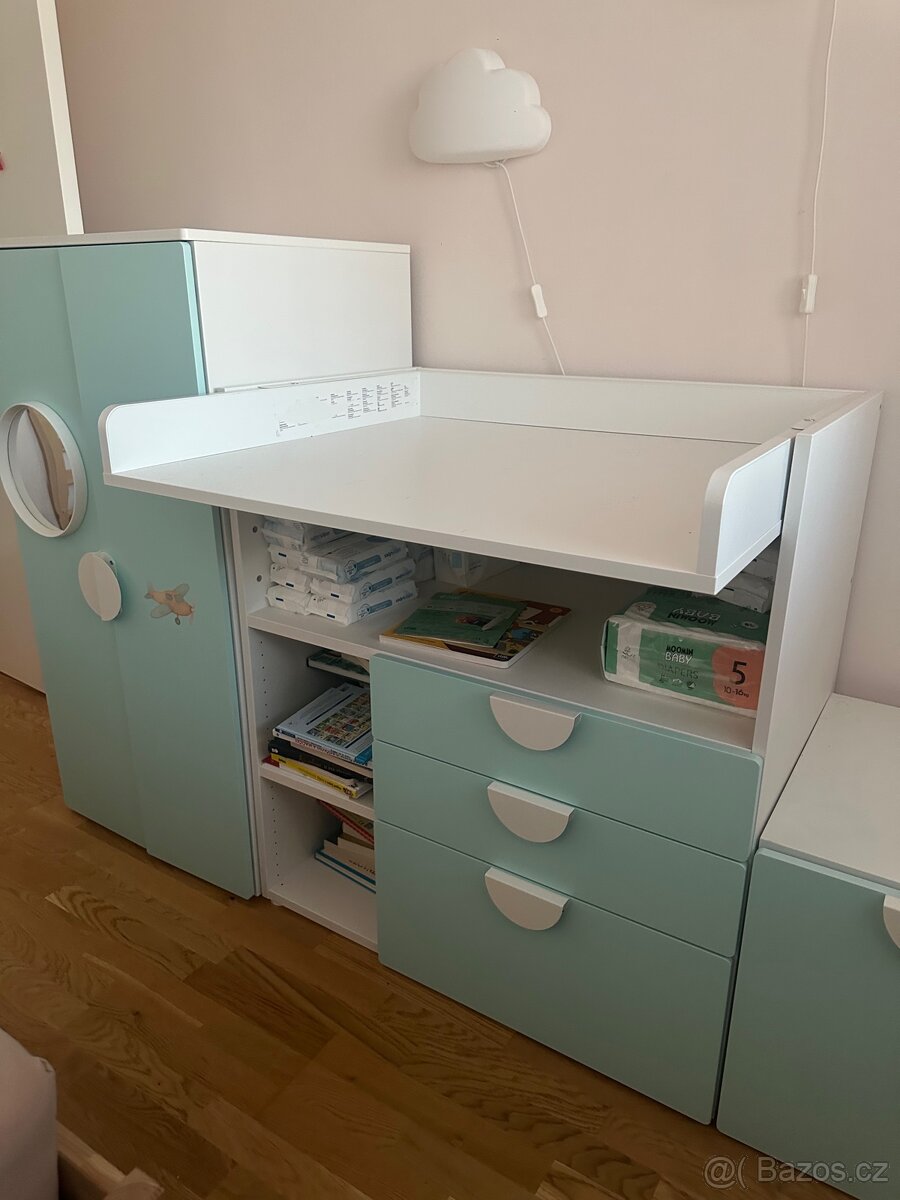 Přebalovací pult IKEA