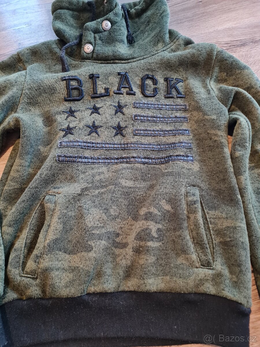 Chlapecká mikina velikost 140