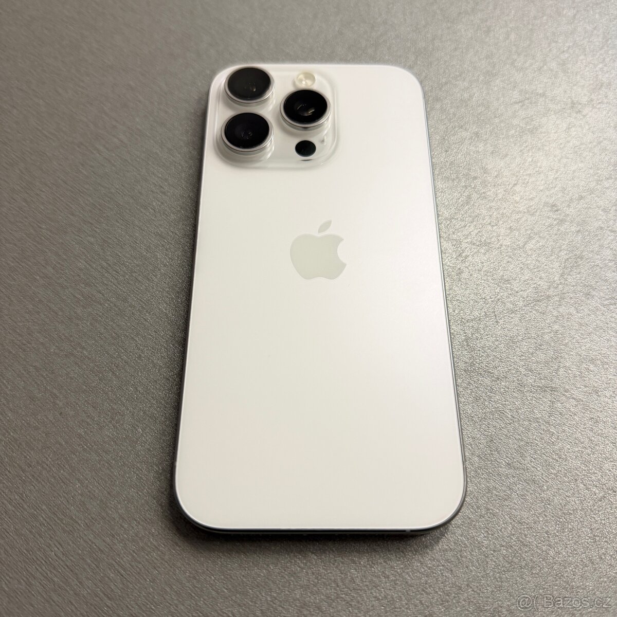 iPhone 16 Pro 256GB bílý, pěkný stav, 12 měsíců záruka