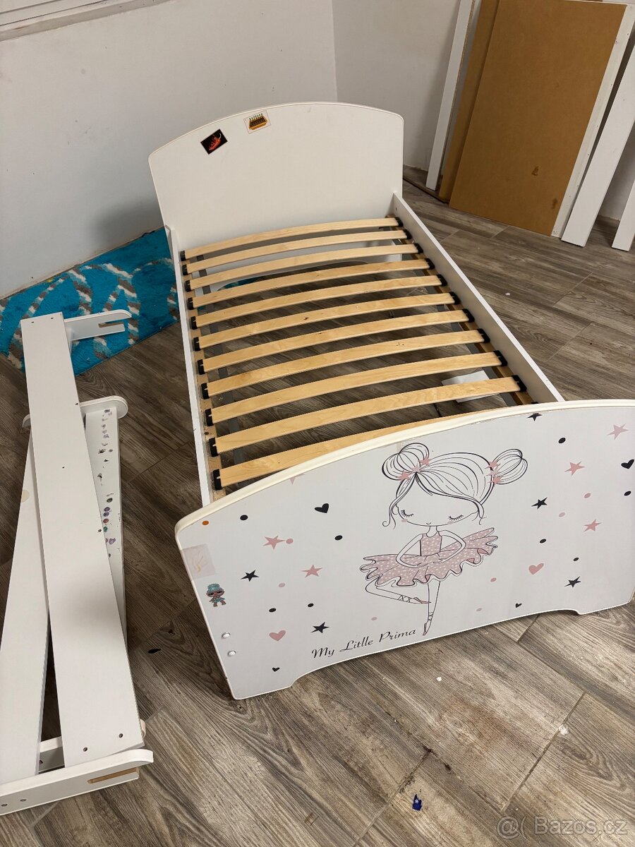 Holčičí dětská postel