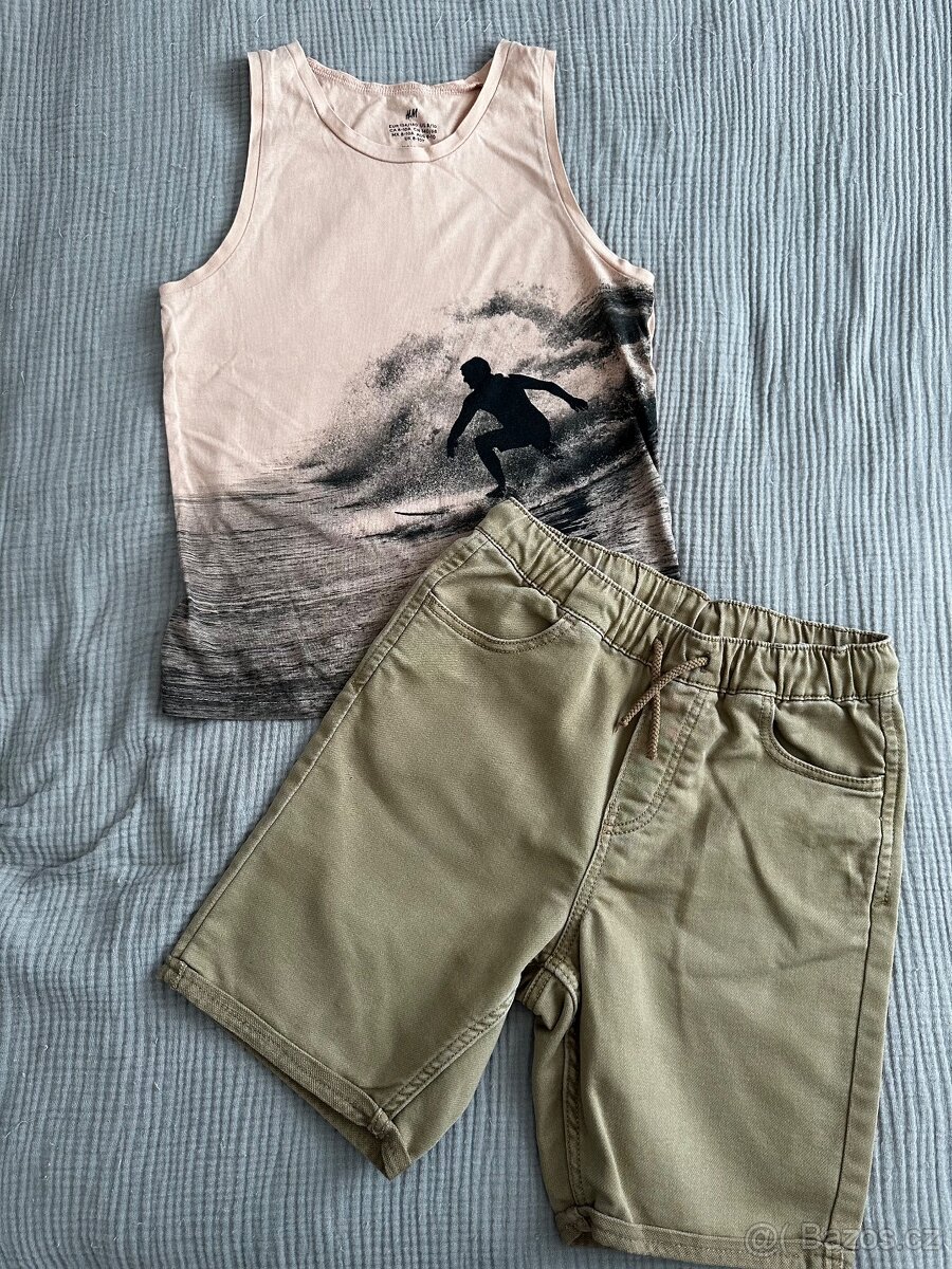 Hnědé kraťasy+tílko vel.140