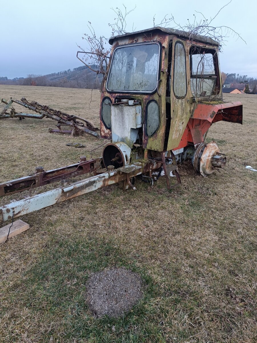 zt 303 nahradni díly