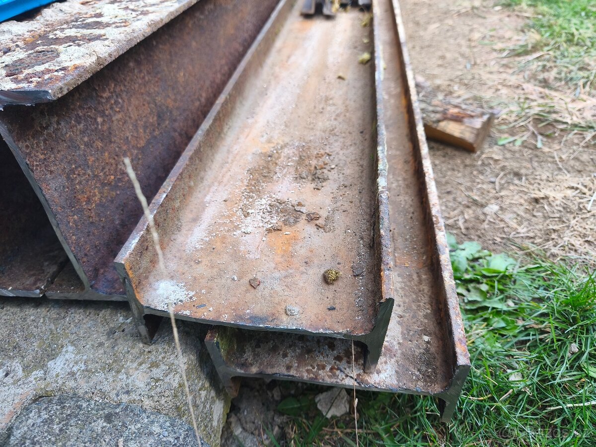 Prodám traverzy íčka 200