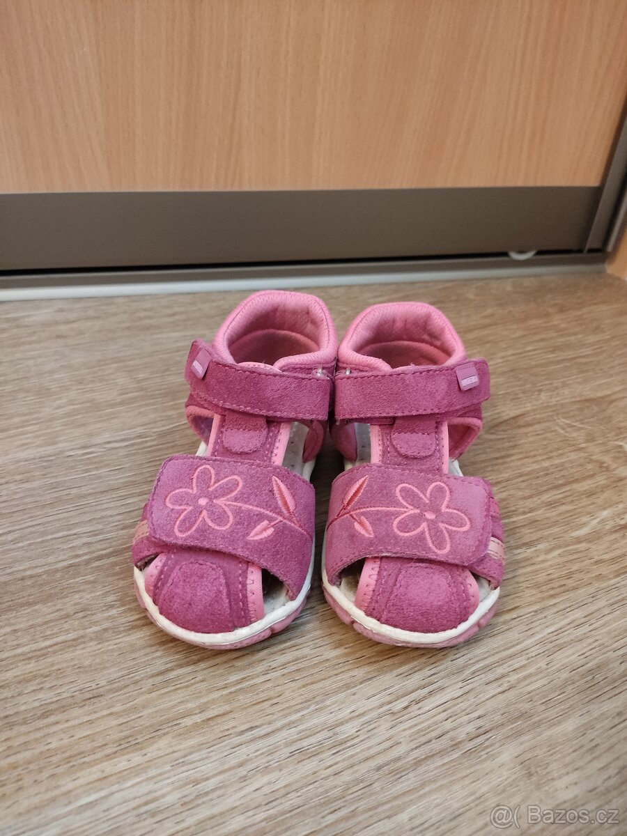 Dětské růžové sandálky Protetika