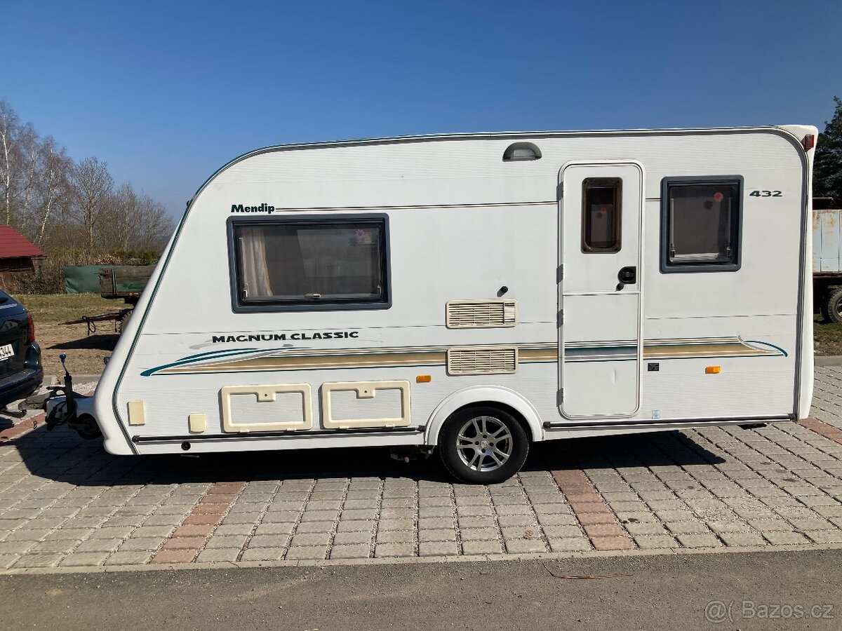 KARAVAN COMPASS MAGNUM CLASSIC 432 RV 2004