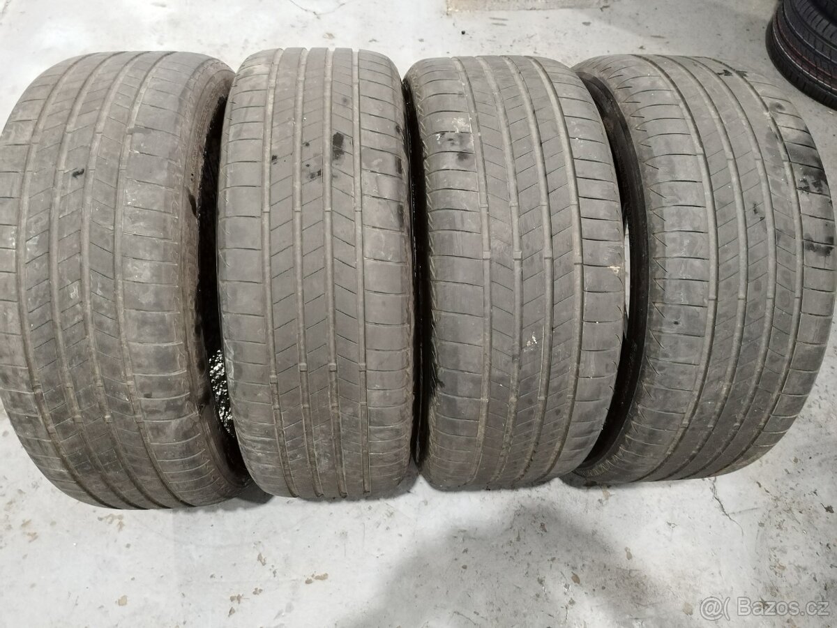Pneu bridgestone 21"