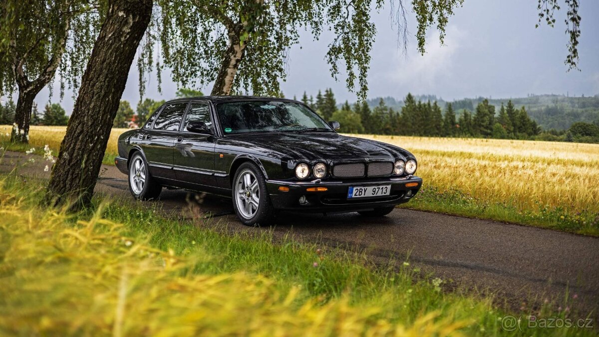 Jaguar XJR X308