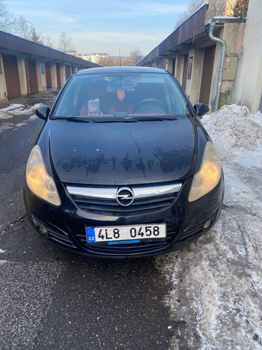 Opel Corsa D benzin 2007
