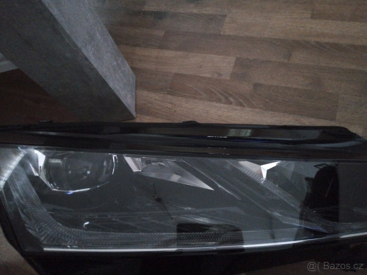 Světlo Matrix Octavia 4