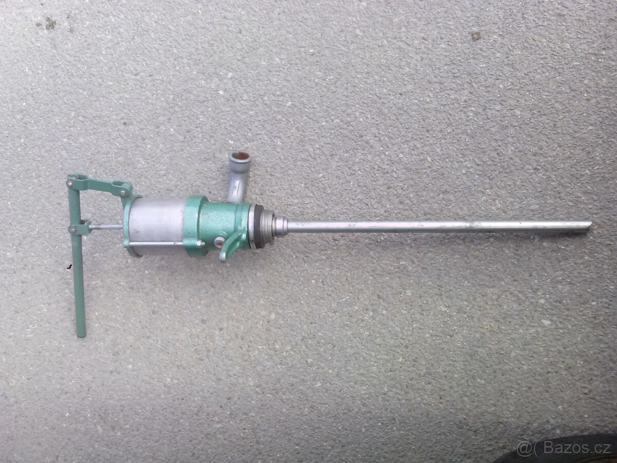 RUCNI PUMPA