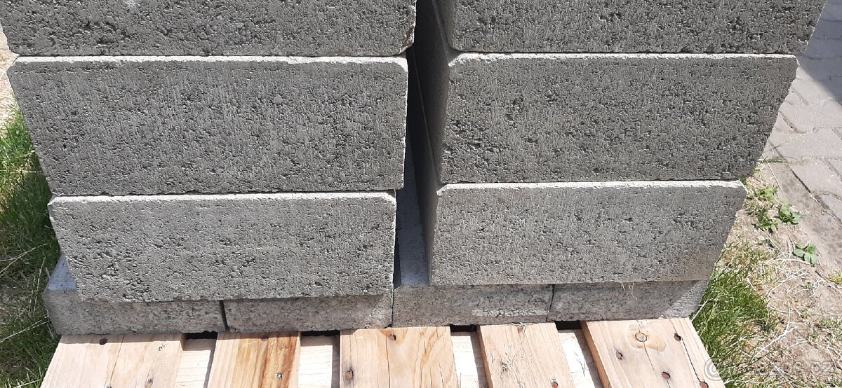 Betonové nášlapy