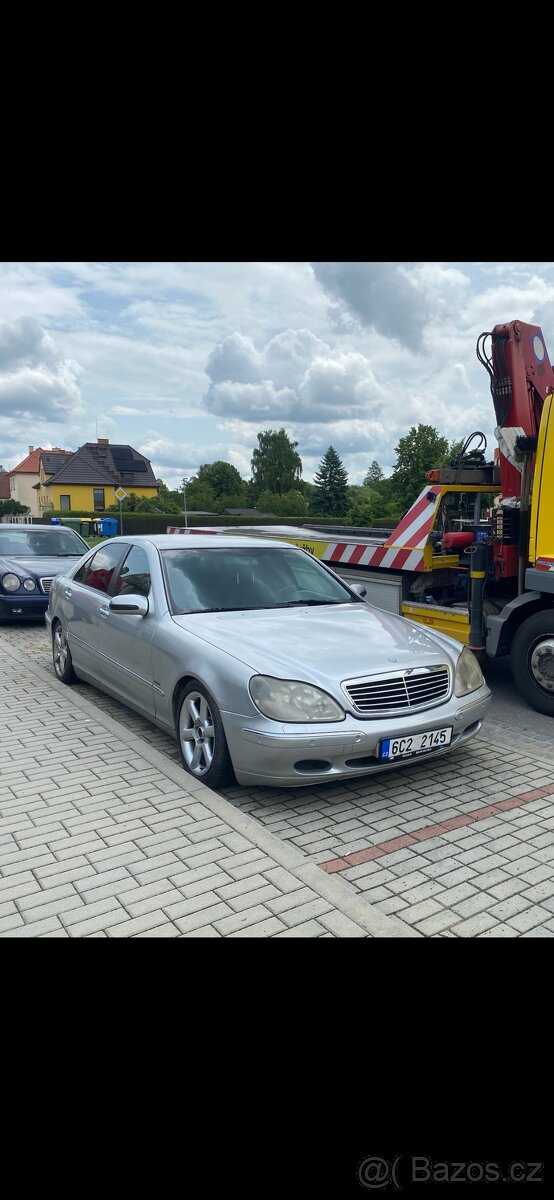 MB w220 s320 benzin 1998 na náhradní díly jako celek