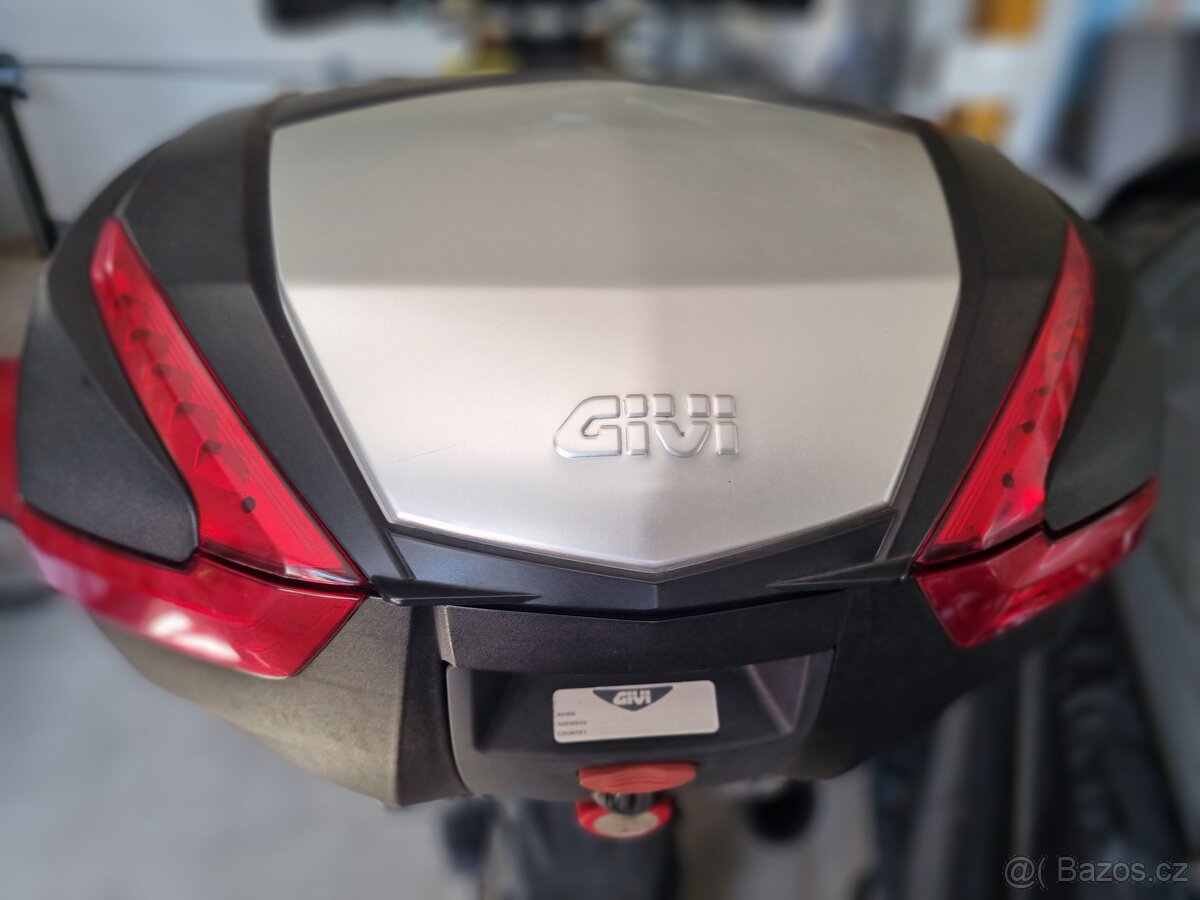 Kufr topcase givi v47