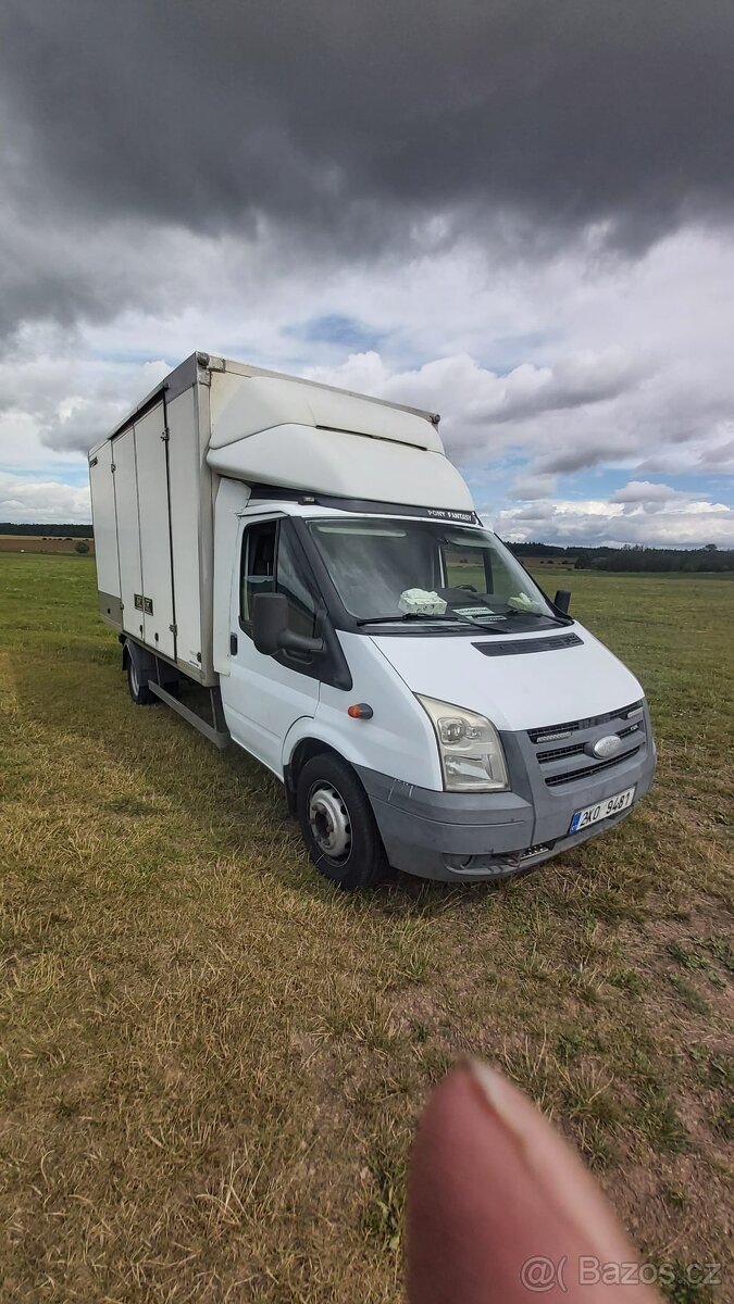 Ford transit skříň