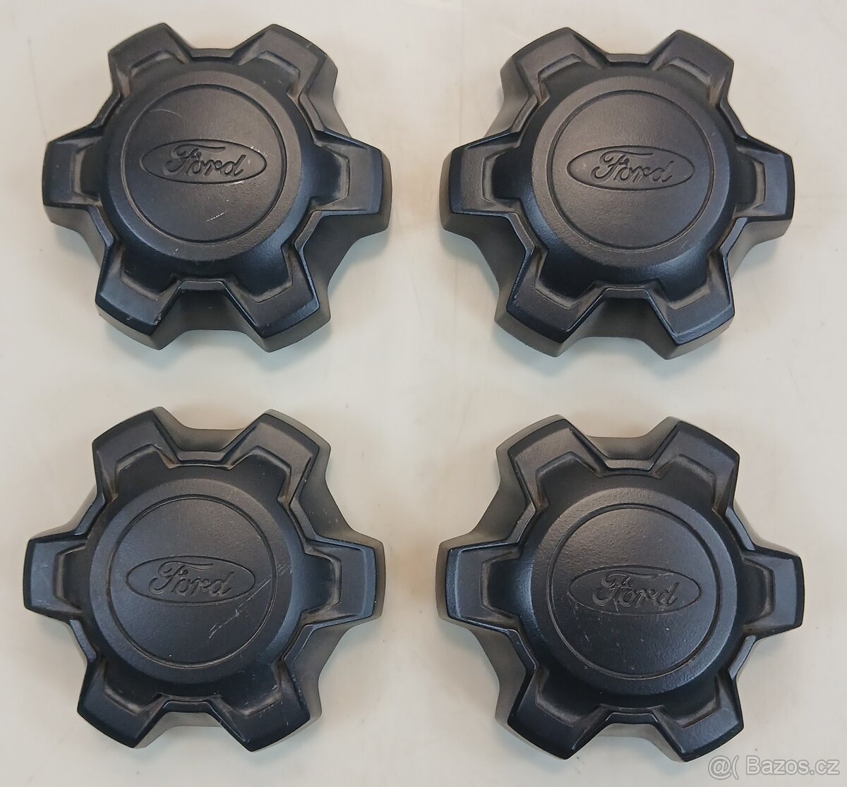 Sada středových krytek Ford - 4ks