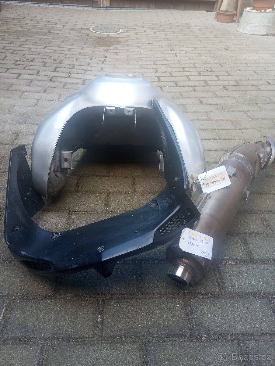 Suzuki v-strom díly