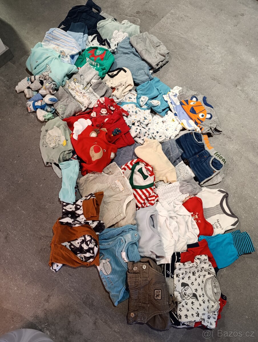 Kojenecké oblečení 5-8 měsíců
