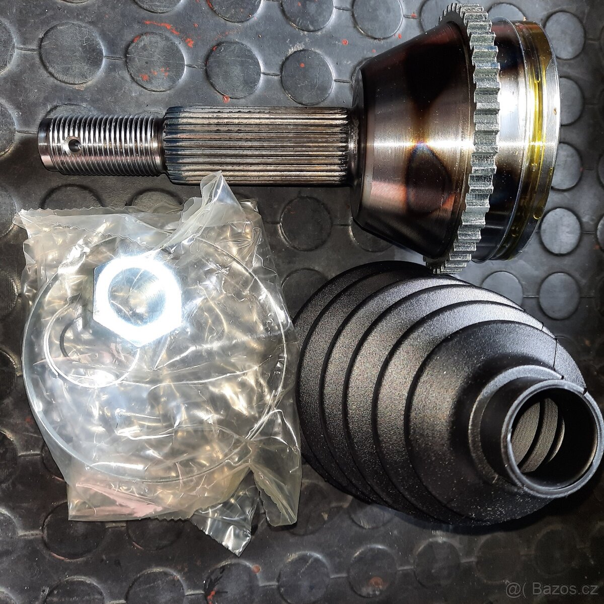 Kloub hnacího hřídele FORD Transit