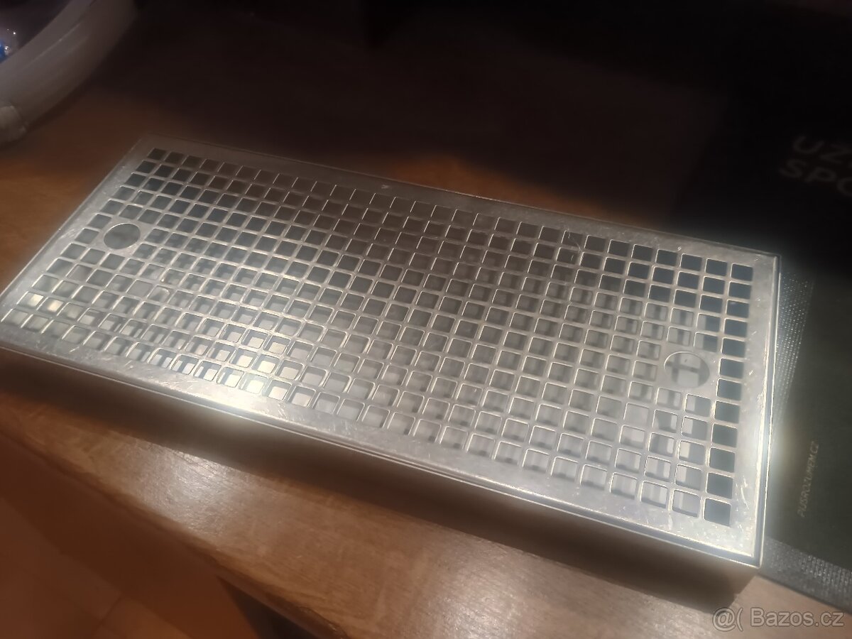 Odkapní miska pod pípu