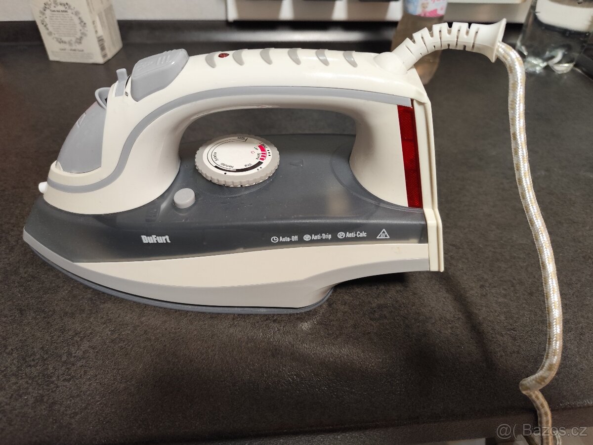 Napařovací žehlička dufurt