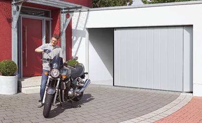 Vrata Hormann posuvná do boku HST 42 ,drážka M ,bílá