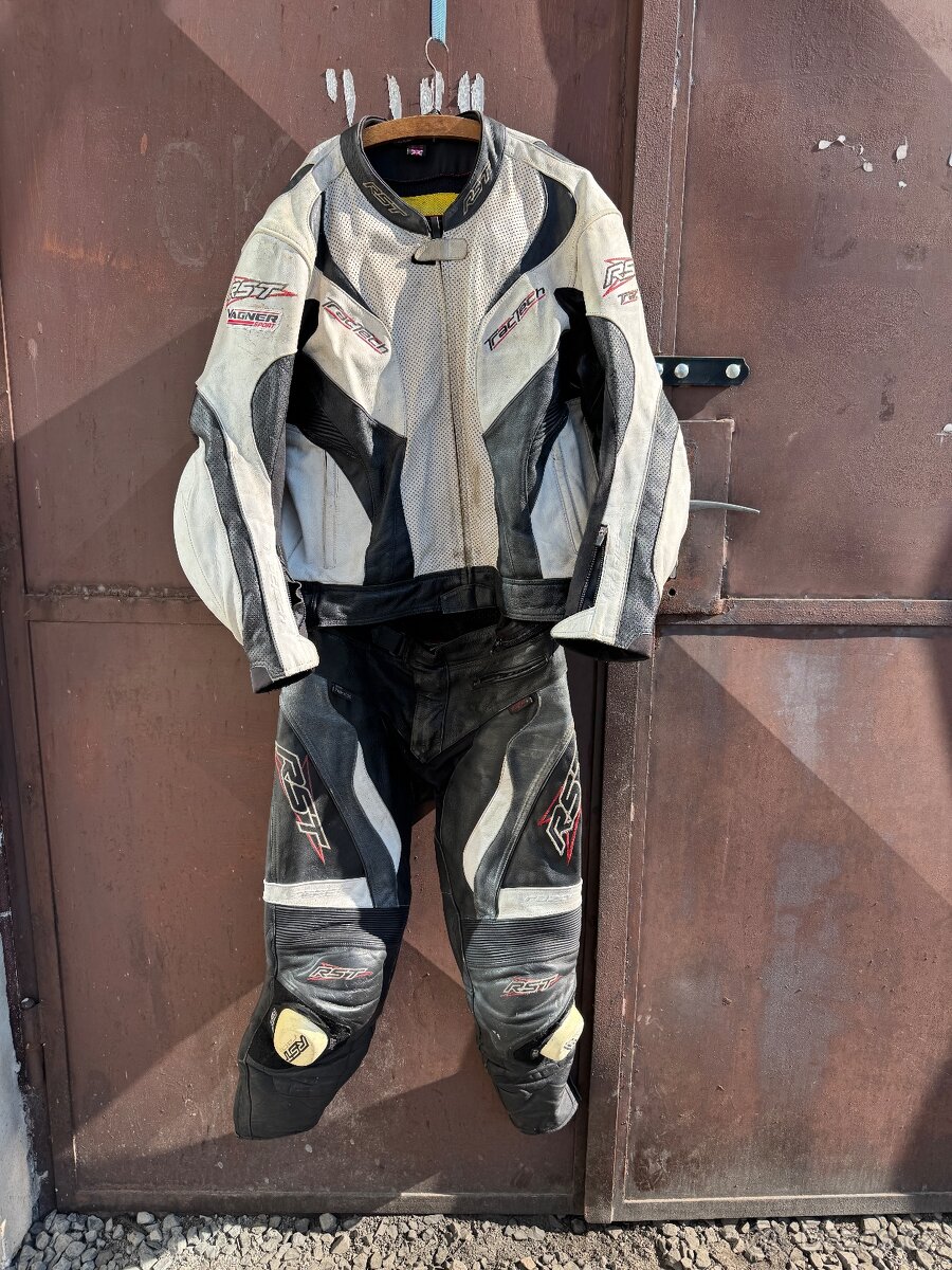 Kombinéza RST, helma Nolan Moto Gp, boty alpinestar