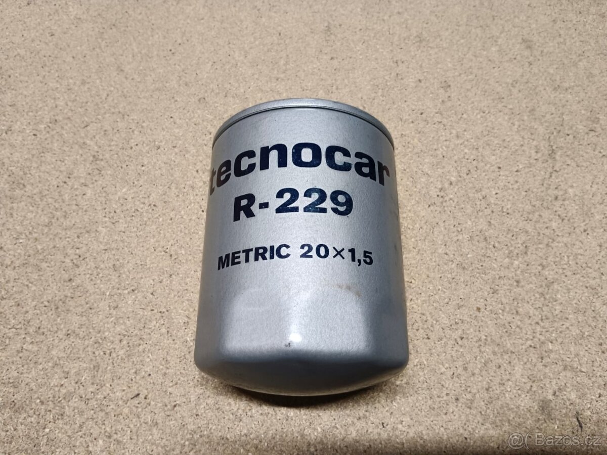 Olejový filtr Mitsubishi Colt Galant Lancer Pajero Daihatsu