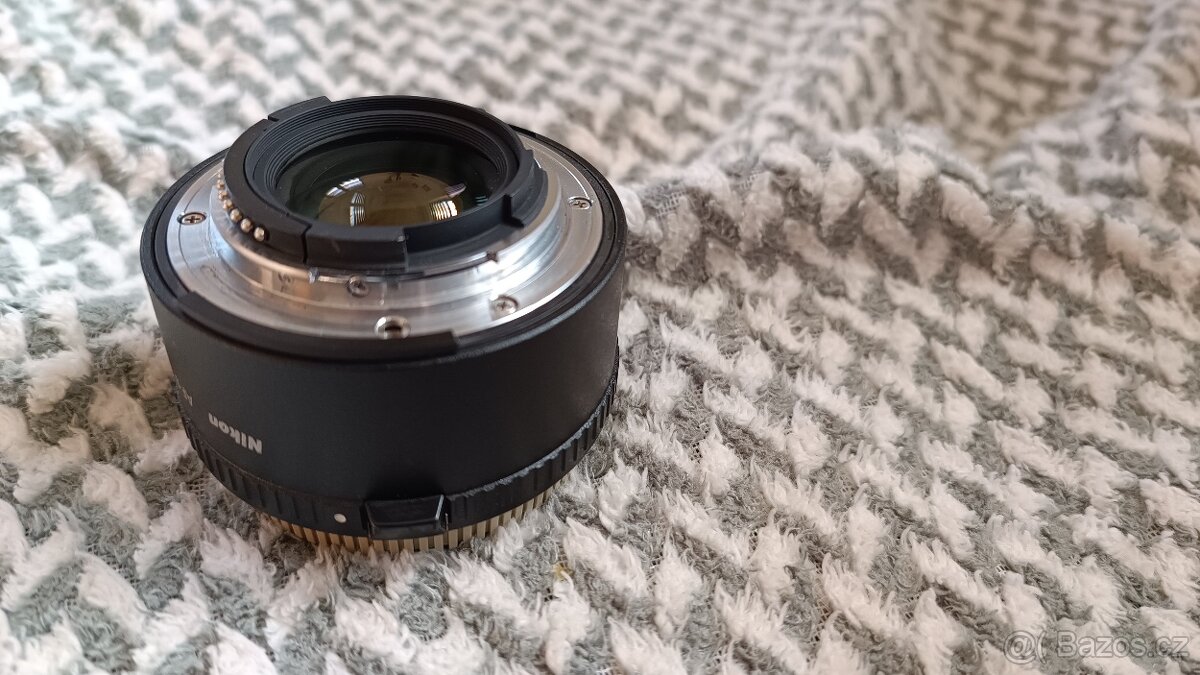 Telekonvertor TC-17E II