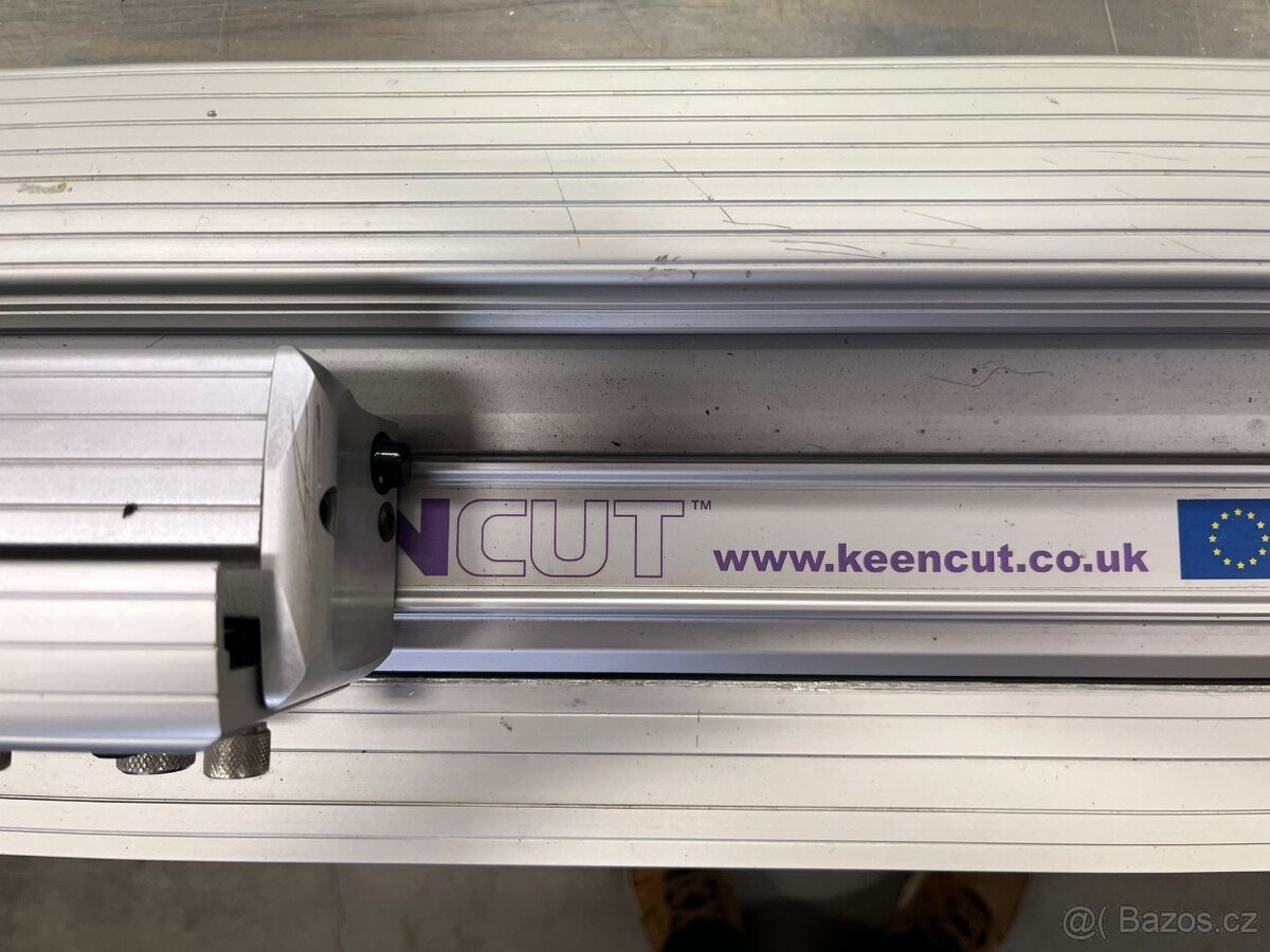 Velkoformátová řezačka Keencut Evolution E2 – 160 cm / 64"