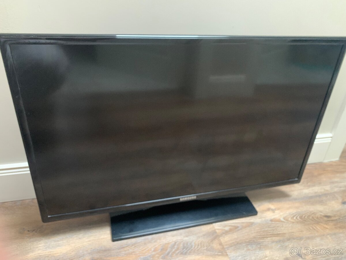 Televize Samsung uhlopricka 85 cm